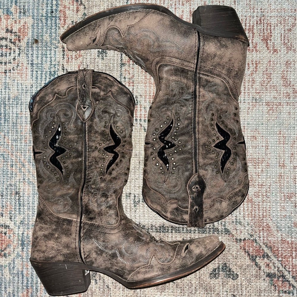 LAREDO WOMEN'S LUCRETIA STUDDED SNAKE INLAY COWGIRL BOOTS - Size 8.5